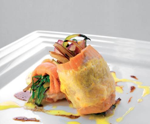 Roll de trucha y vegetales